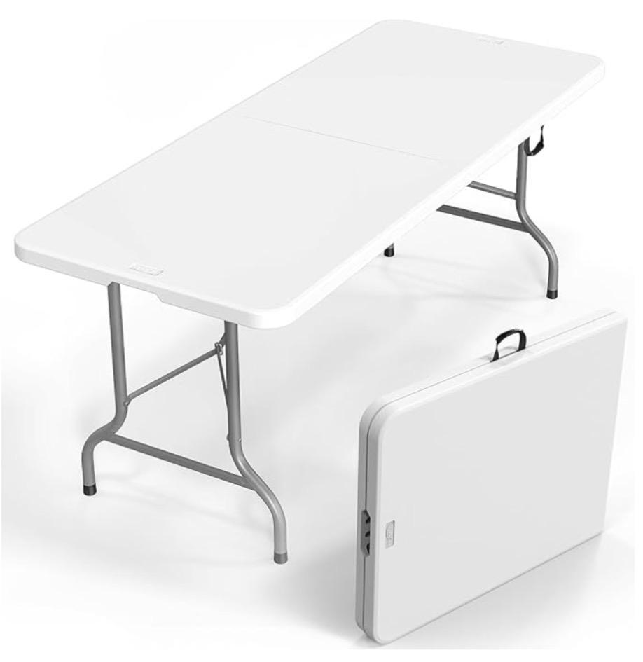 Folding table